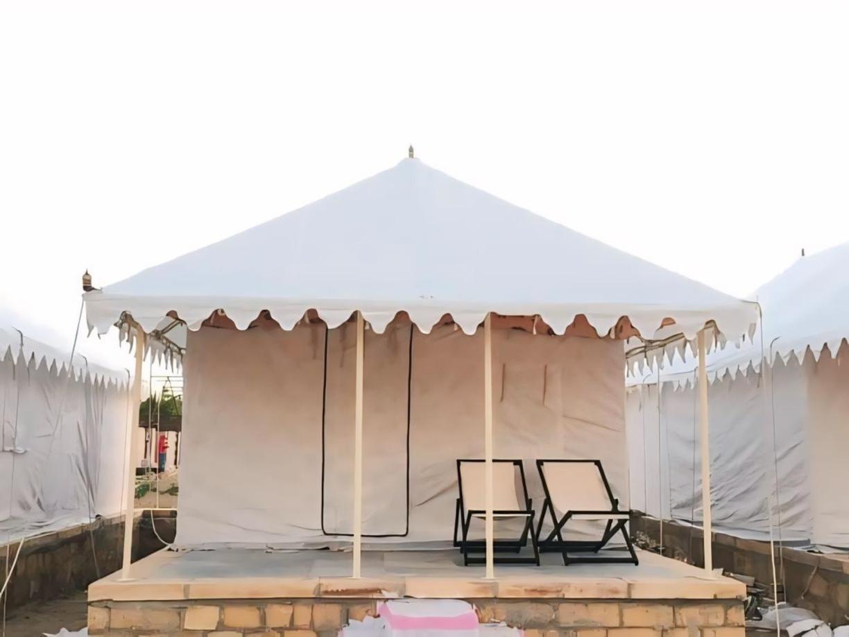 Jaisalmer Royal Desert Safari Camp Sam Bilik gambar
